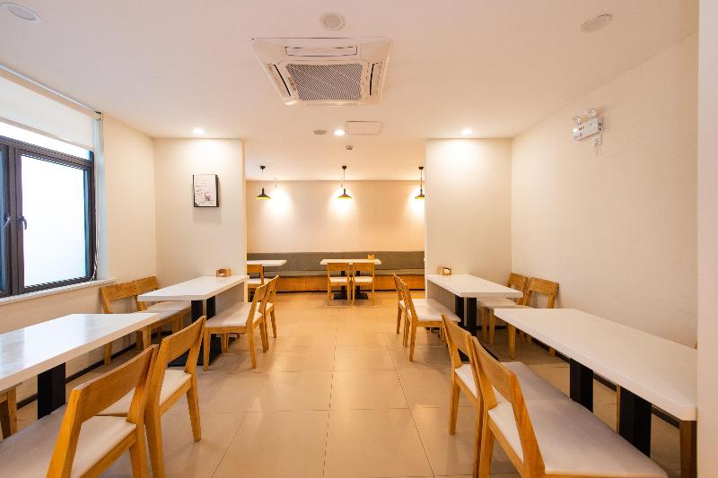 Hotel Hanting Shanghai Zhenjin Road