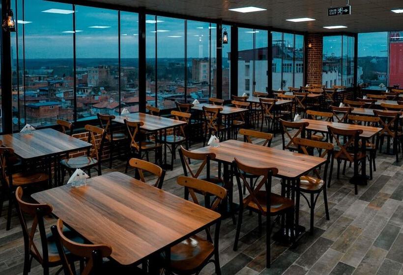 هتل Hasuni̇ Taş