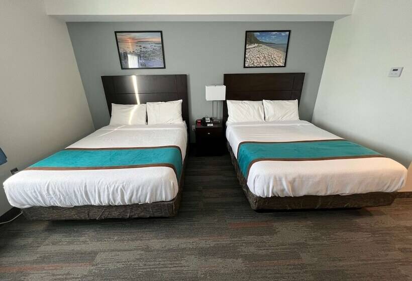 Отель Travelodge By Wyndham Marathon