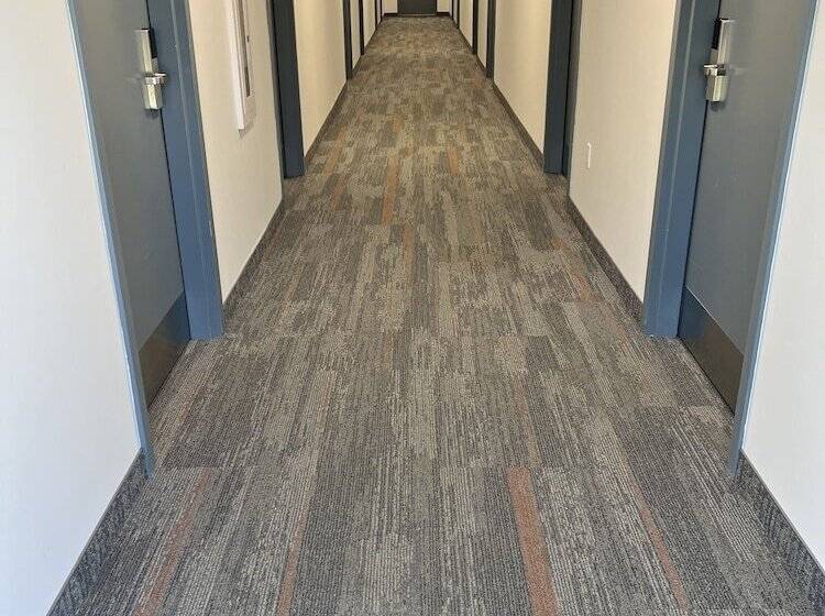 Отель Travelodge By Wyndham Marathon