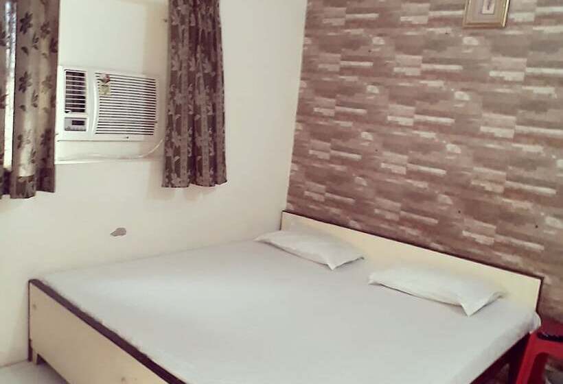 בית מלון כפרי Goroomgo Feed Vishal Agra