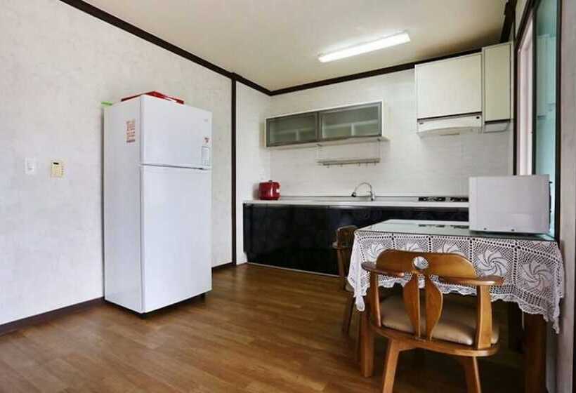 Jeju Wooden Attic Pension