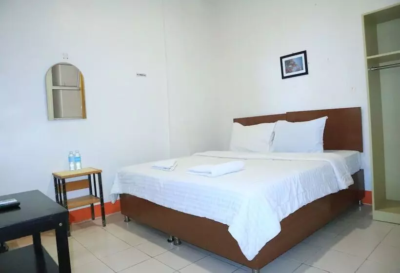 My Rooms Poma Hotel Stay N Dine
