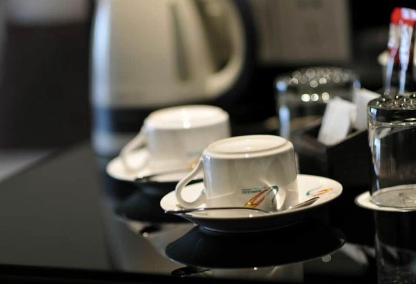 Country Garden Phoenix Hotel Jingmen