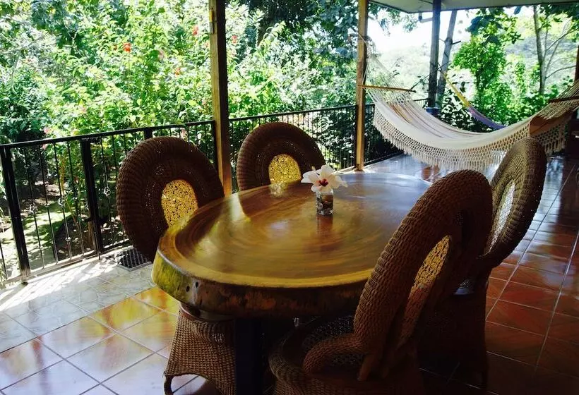 ホテル Chez Nous B&b