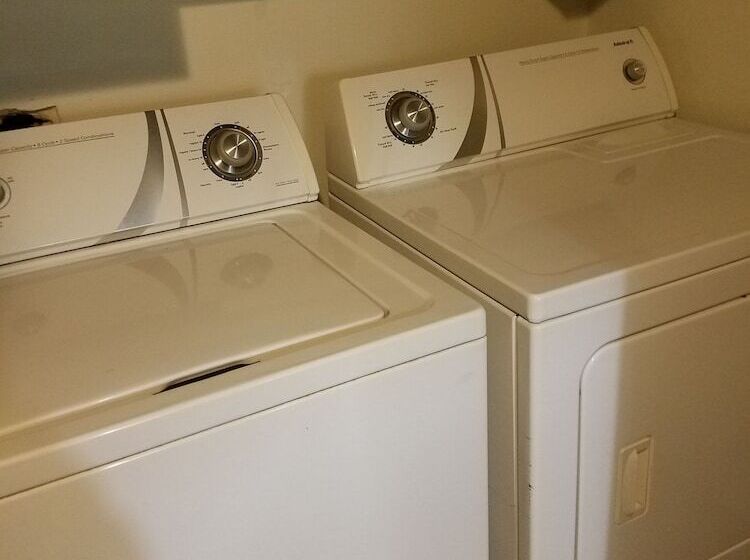 בית מלון כפרי Dakota Rose Inn