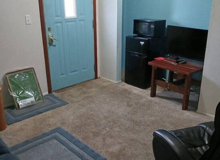 בית מלון כפרי Dakota Rose Inn