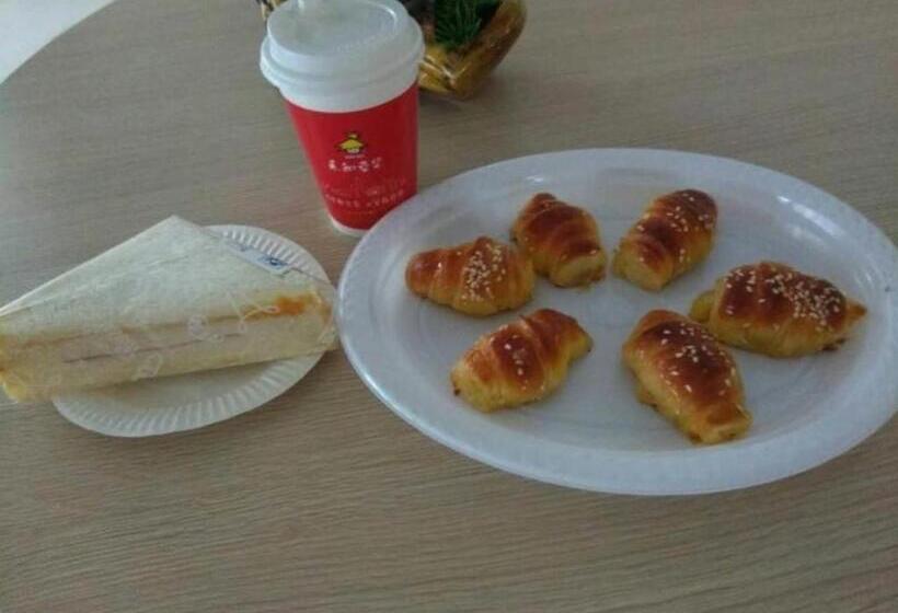 Hotel Greentree Inn Zhanjiang Haitian Bus Station