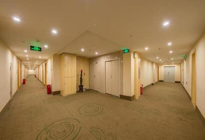 Hotel Greentree Inn Zhanjiang Haitian Bus Station