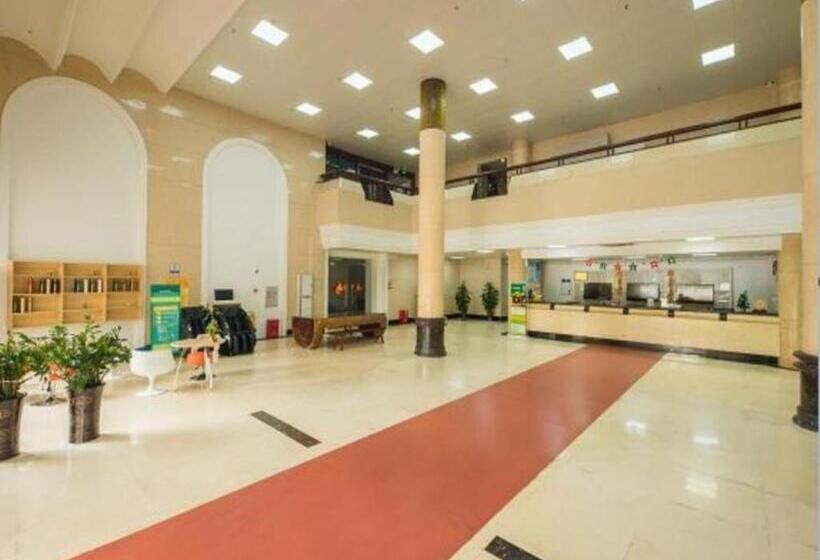 Hotel Greentree Inn Zhanjiang Haitian Bus Station