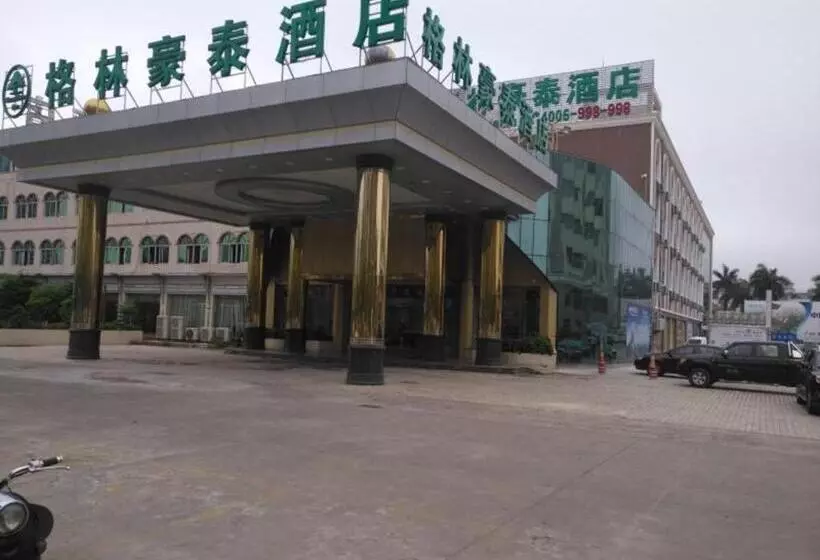 Hotelli Greentree Inn Zhanjiang Haitian Bus Station