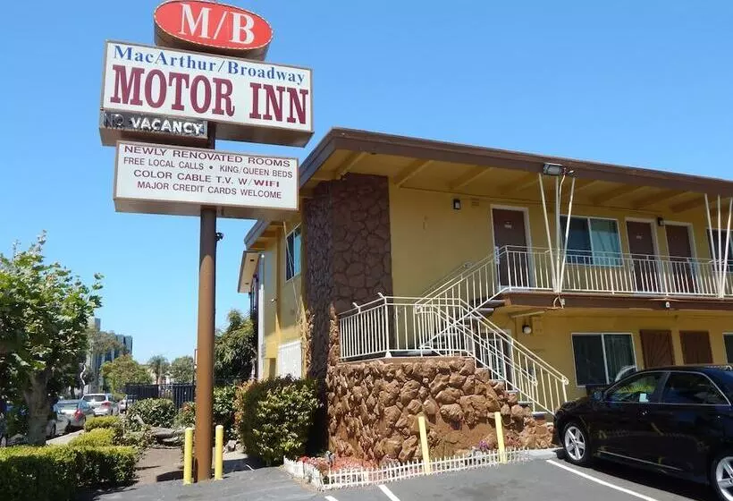 ホテル M B Motor Inn