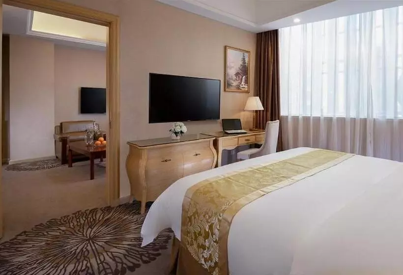 Vienna Hotel Guangzhou Baiyun Airport