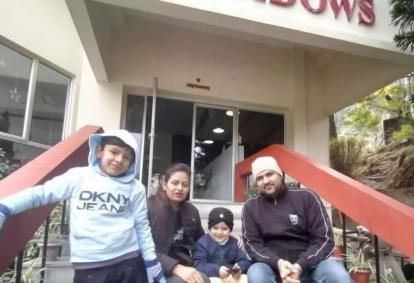 Misty Meadows By Priyago Hotels