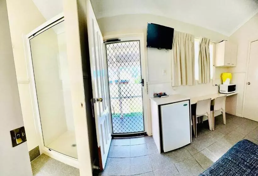 Hotelli Country Way Motor Inn