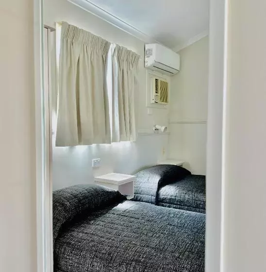 Hotelli Country Way Motor Inn