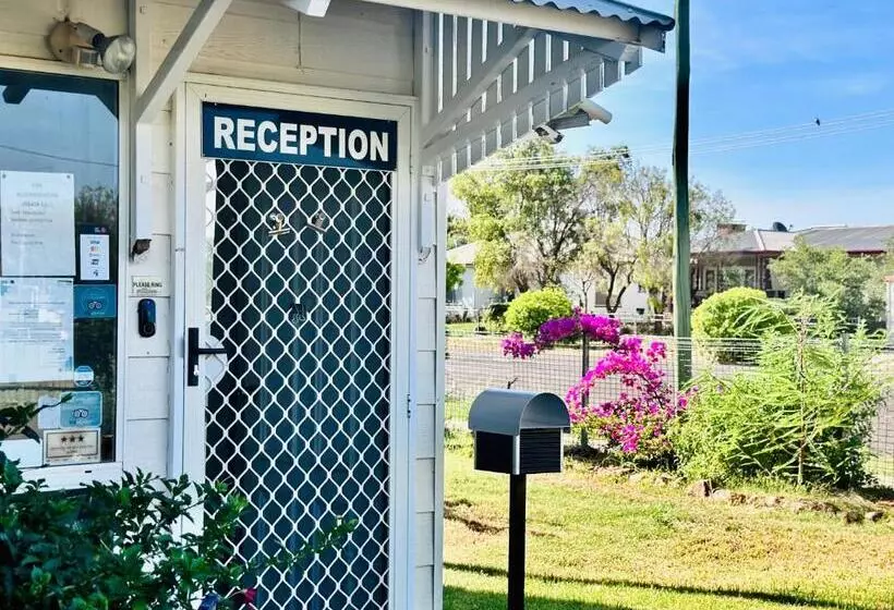 Hotelli Country Way Motor Inn