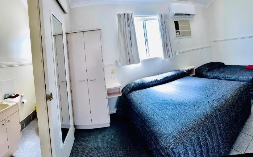 Hotelli Country Way Motor Inn