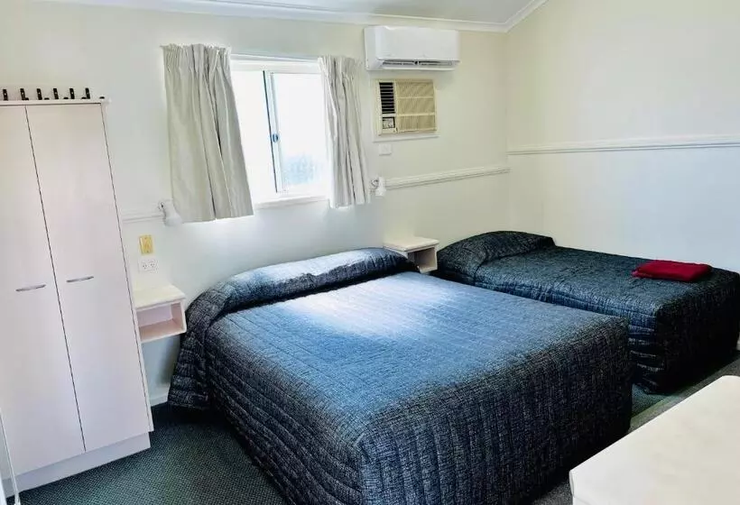 Hotelli Country Way Motor Inn