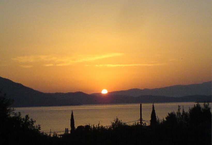 בית מלון כפרי Romantica