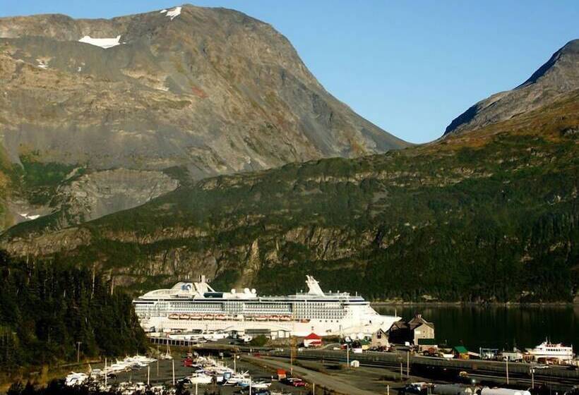 Szálloda Glacier View Condo Suites