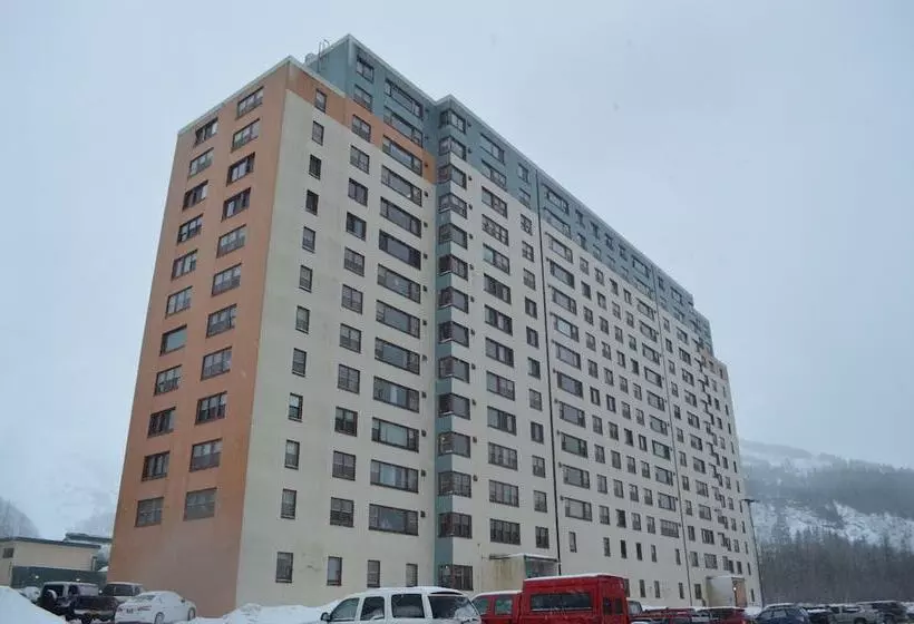 Hotelli Glacier View Condo Suites