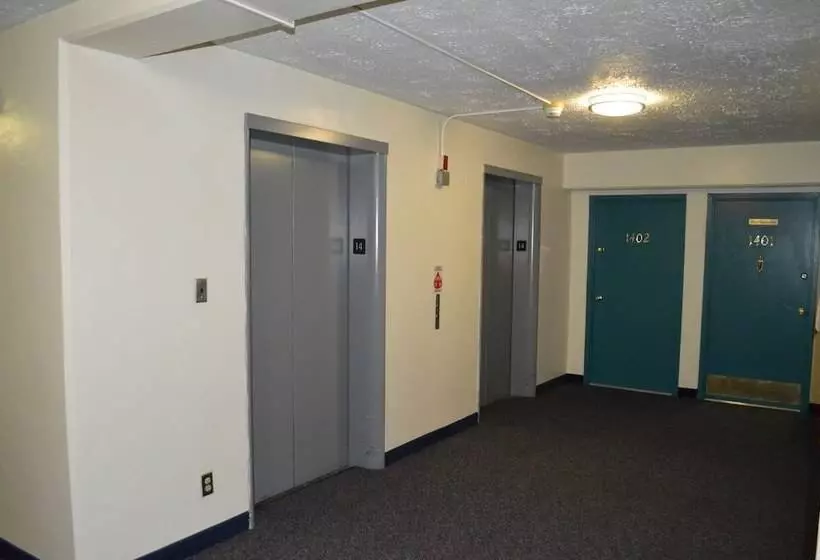 Hotelli Glacier View Condo Suites