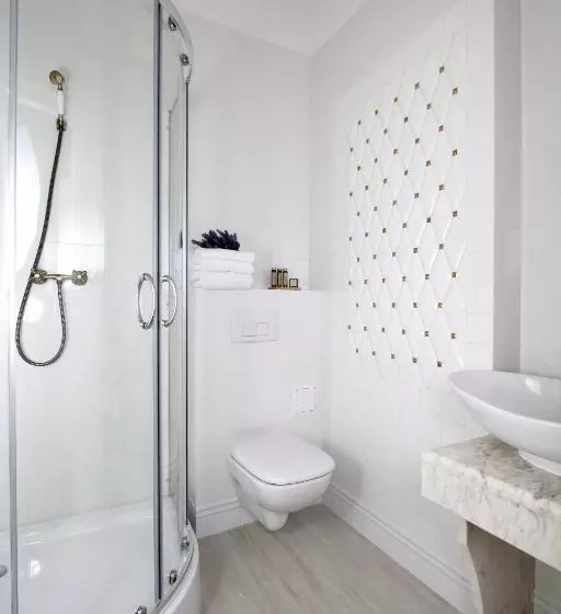 هتل Lawendowy Dworek