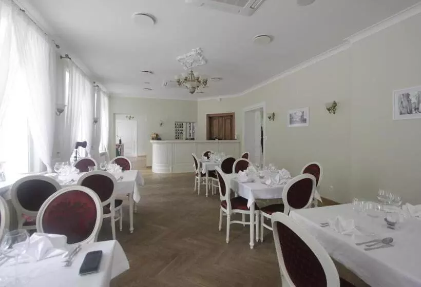 هتل Lawendowy Dworek