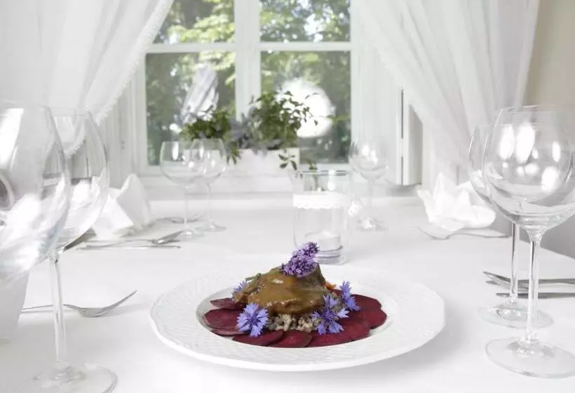 هتل Lawendowy Dworek