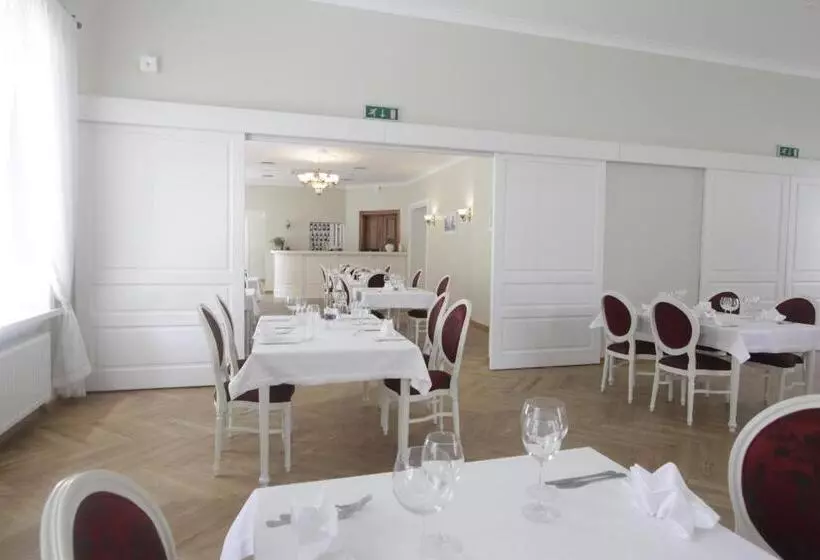 هتل Lawendowy Dworek