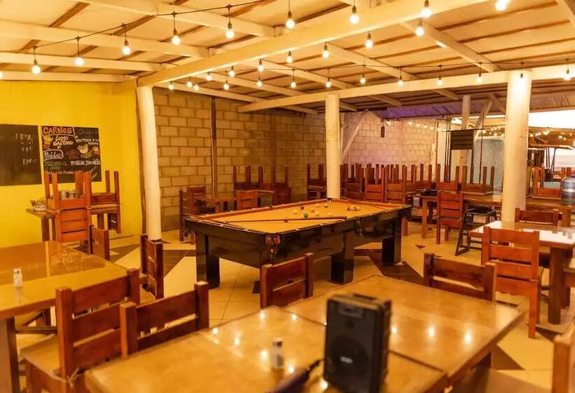 ホテル Majestic Beach Zorritos