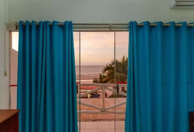 ホテル Majestic Beach Zorritos