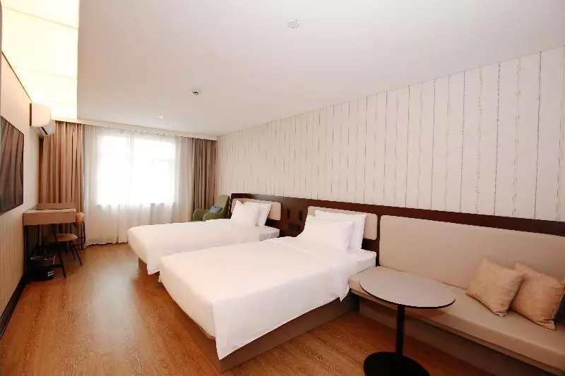 هتل Hanting Sh Hq Rail Station