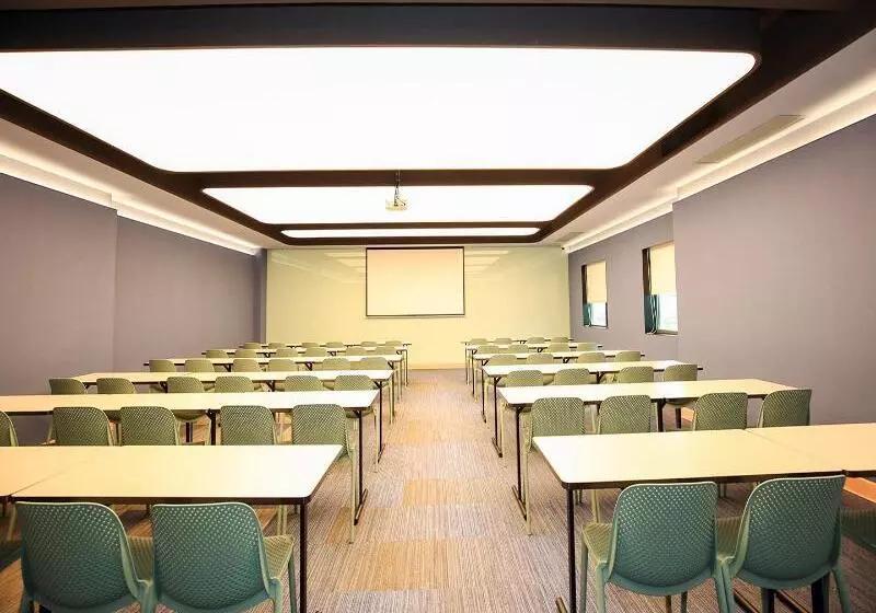 هتل Hanting Sh Hq Rail Station