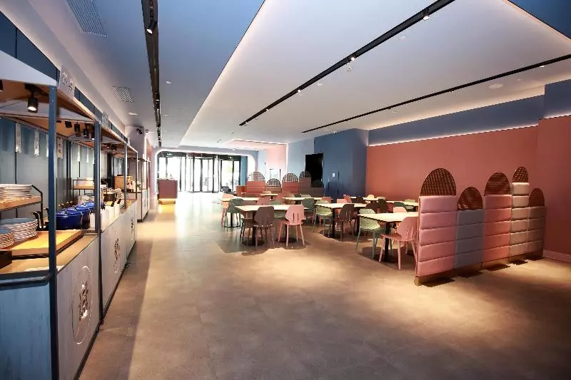 هتل Hanting Sh Hq Rail Station