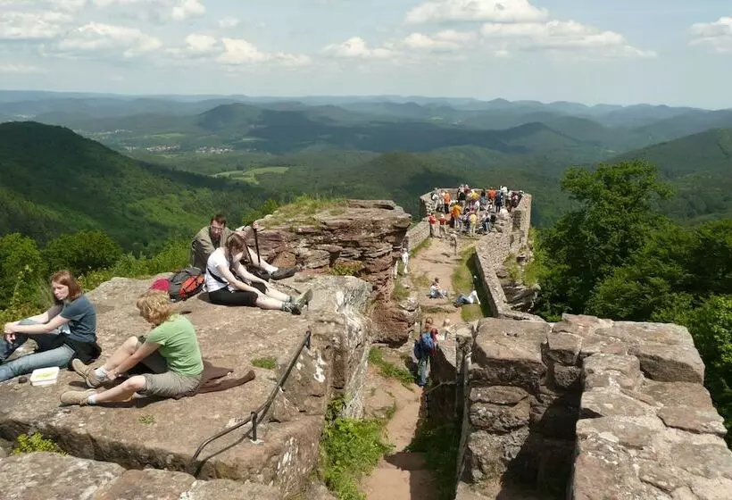 Hotelli Pension Tannenhof