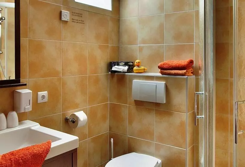 Hotelli Pension Tannenhof