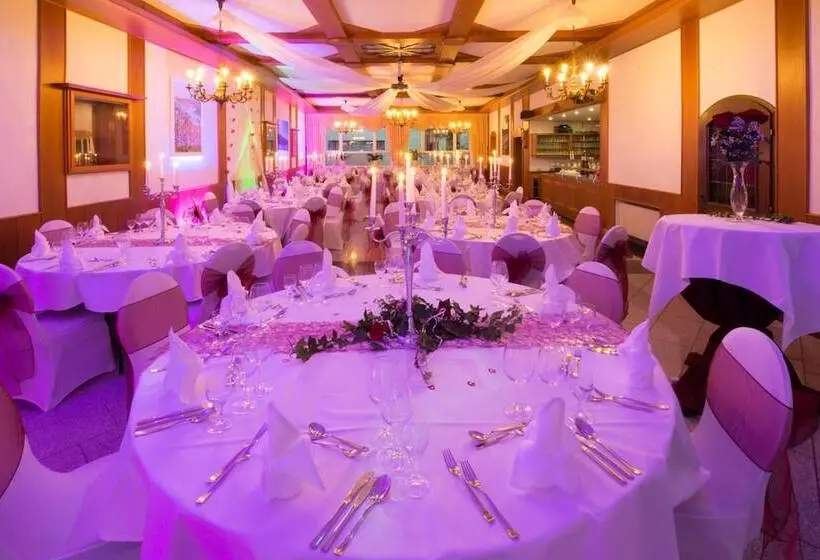 Hotelli & Restaurant Krone