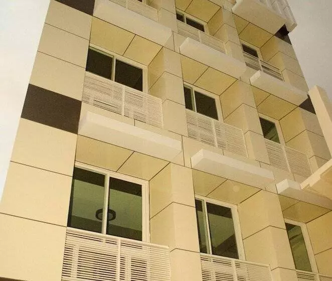 Albergue Palawan Palm Suites