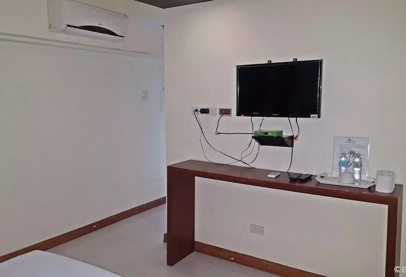 Albergue Palawan Palm Suites