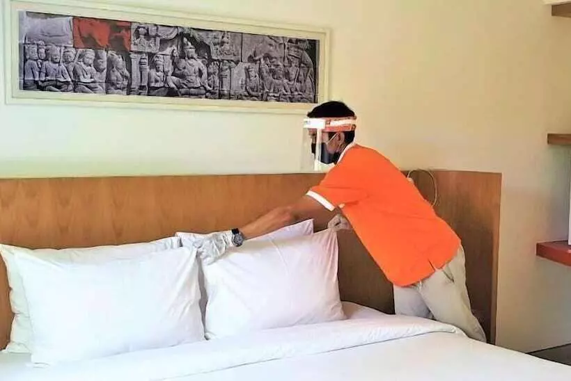 Harris Hotel Kuta Galleria   Bali