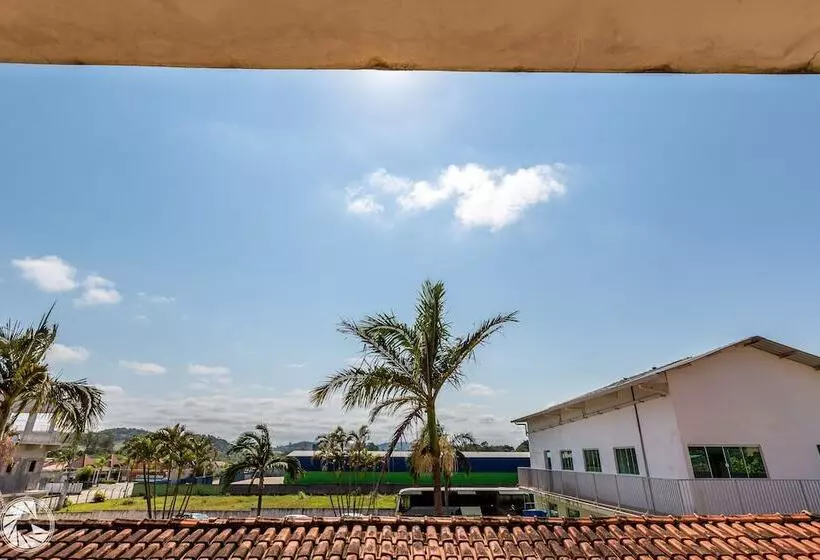 Хостел Pousada Das Estrelas Atibaia