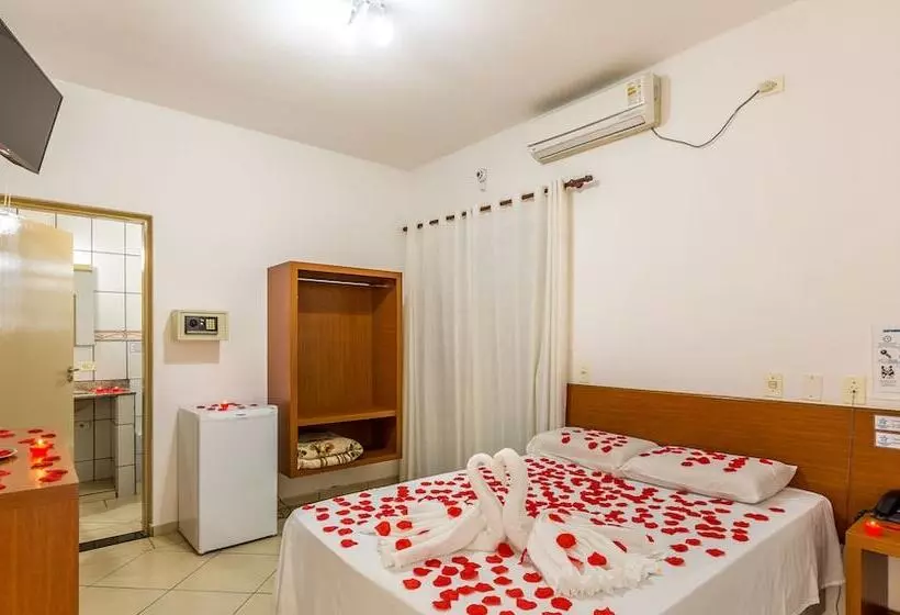 Хостел Pousada Das Estrelas Atibaia