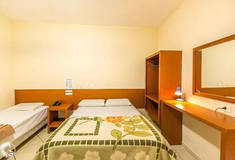 Хостел Pousada Das Estrelas Atibaia