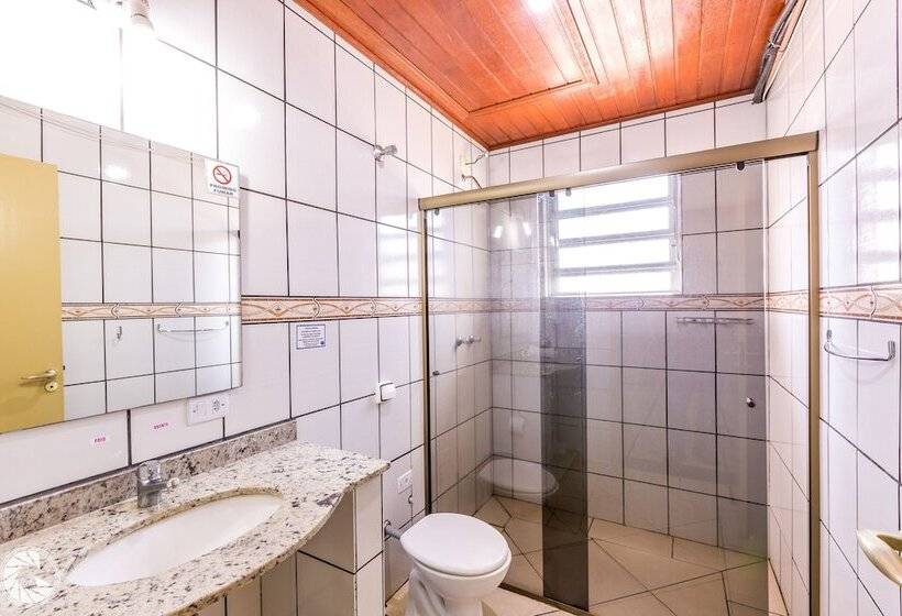 Хостел Pousada Das Estrelas Atibaia