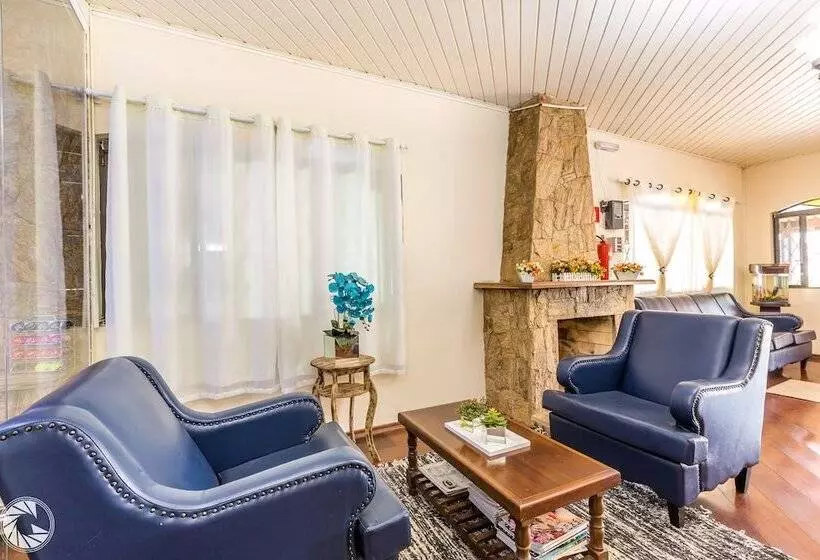 Хостел Pousada Das Estrelas Atibaia