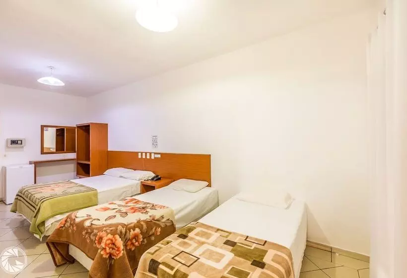 Хостел Pousada Das Estrelas Atibaia