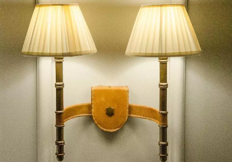 Hotel Browns Central