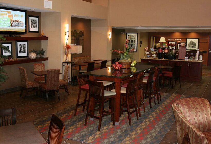 Otel Hampton Inn & Suites West Point